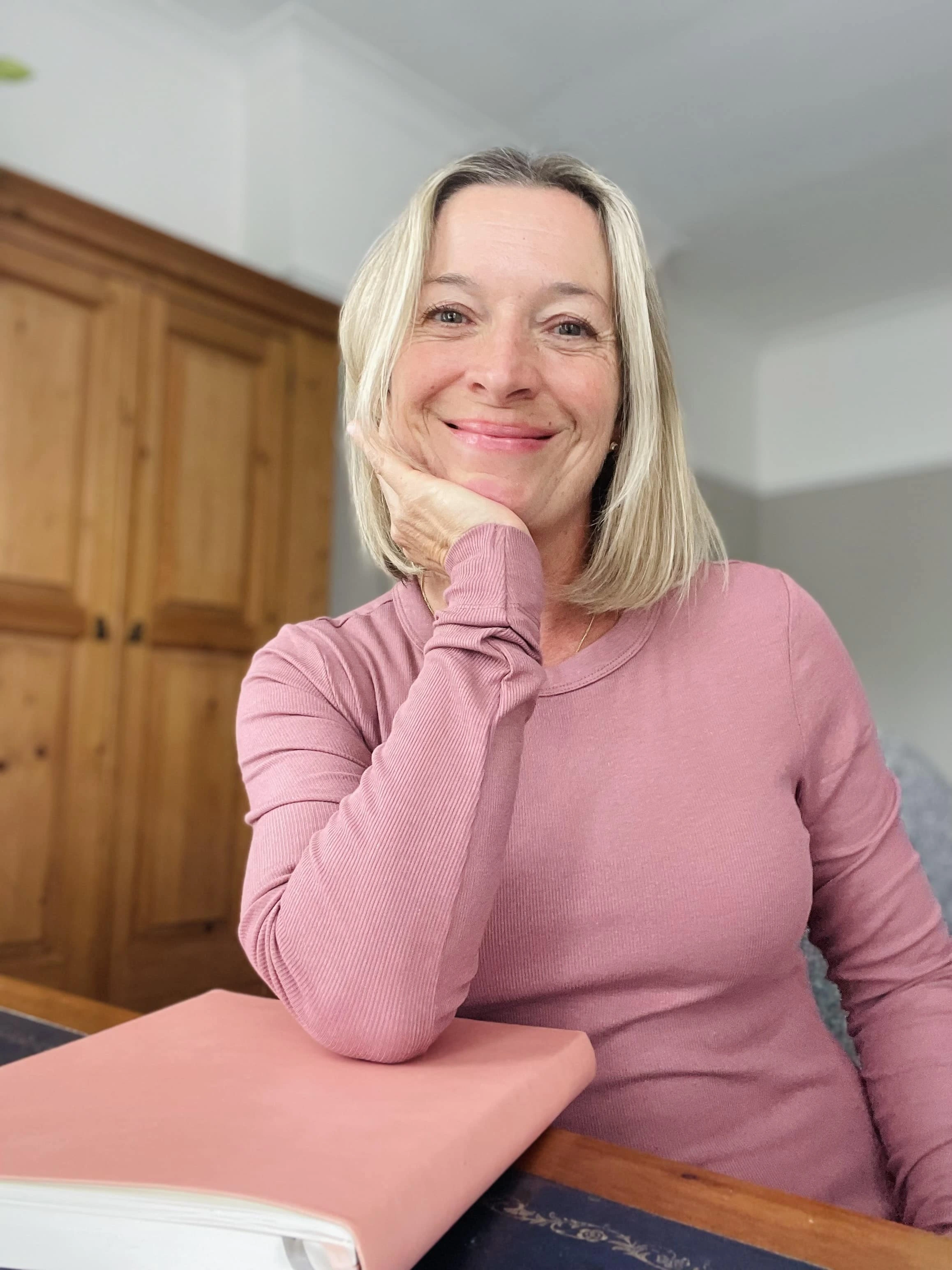 Sara Smyth Massage in Beckenham and Holistic Health